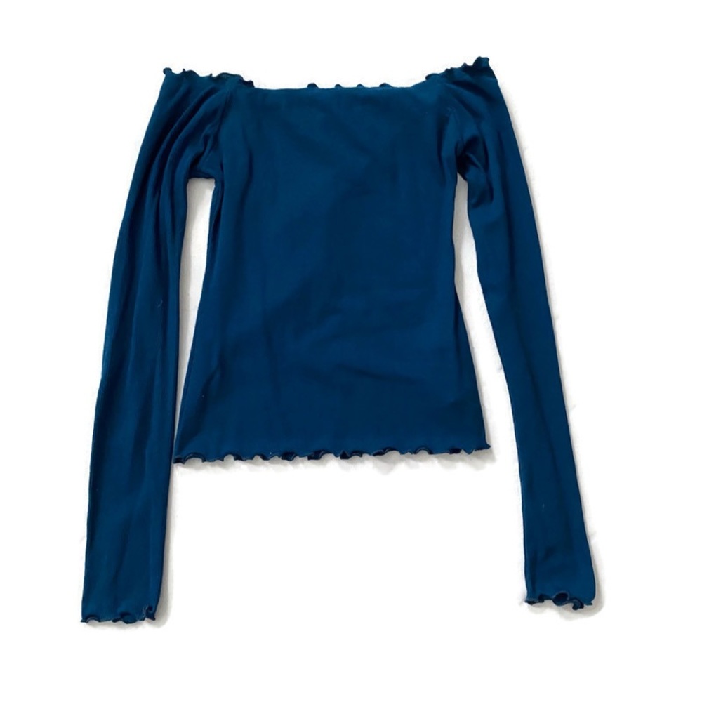 Hollister Off the shoulder long sleeve